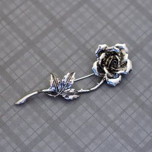 Vintage Art Nouveau Romantic Silver Tone Rose Brooch by Judy Lee - G47